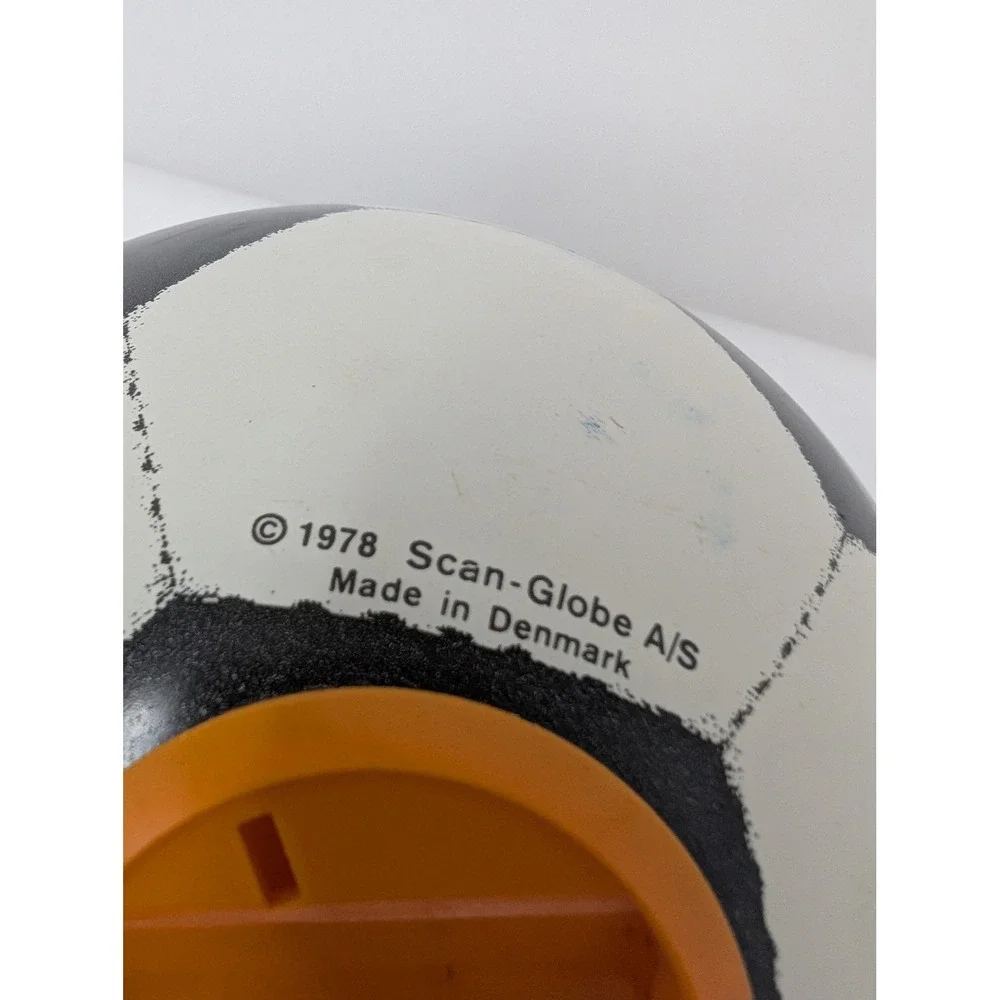 Allan Simonsen 1978‎ Scan Globe A/S Denmark Soccer Ball Piggy Bank Coin Holder